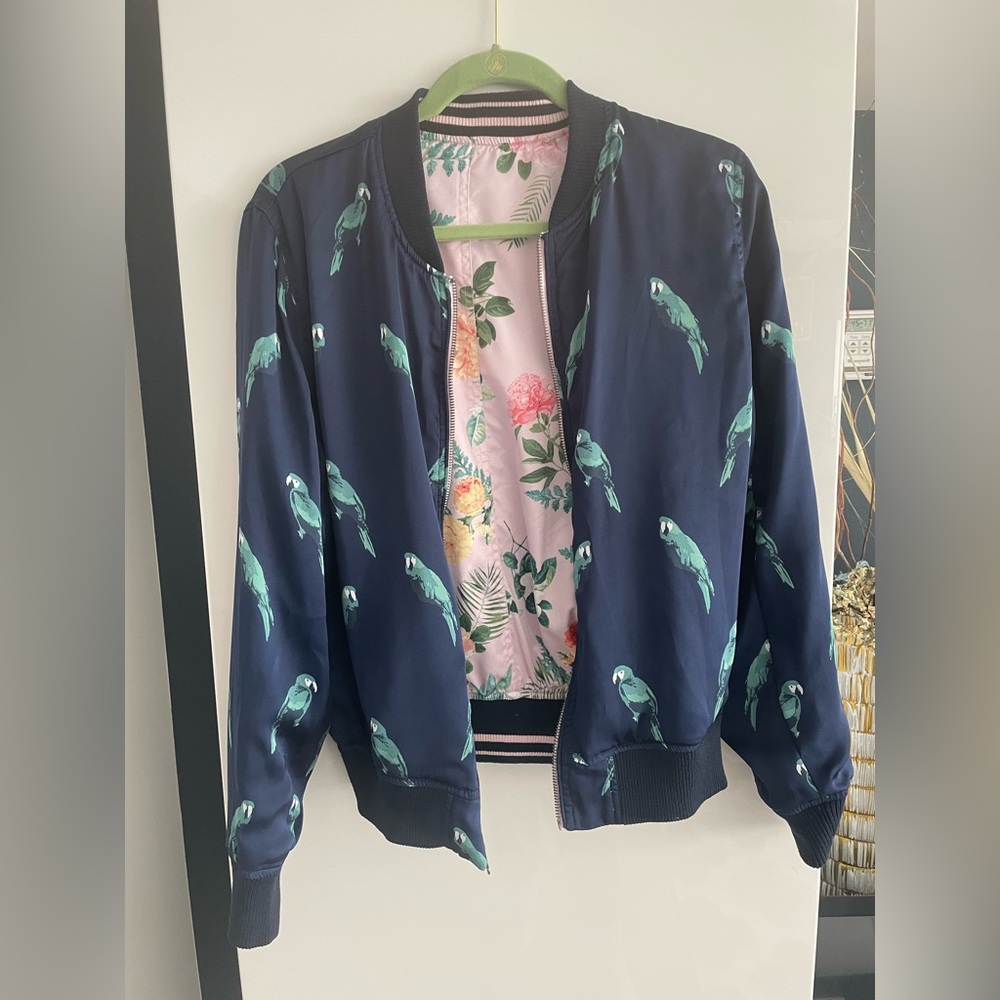 American Eagle Reversible Navy Parrot Bird/Floral Satin Bomber Jacket Small - Picture 4 of 10